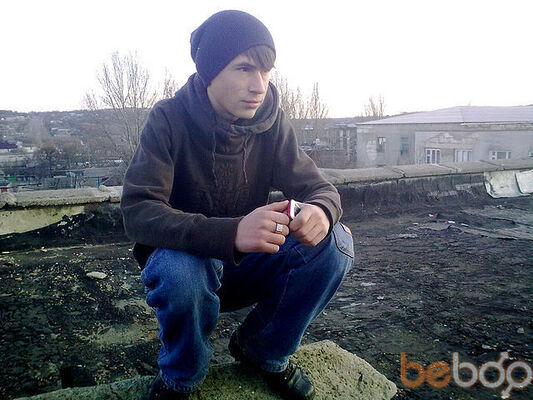  ,   ManiaK, 32 ,   ,   , c 