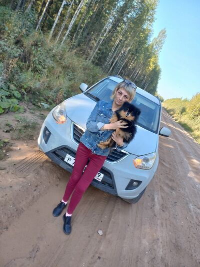  ,   Zoya, 44 ,   c 