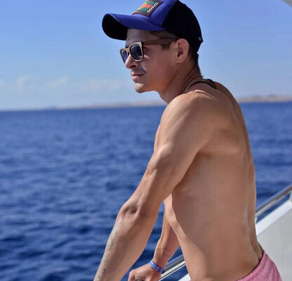  ,   D Alex, 36 ,   ,   , c 