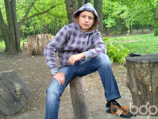  ,   Maxim, 32 ,     , c 