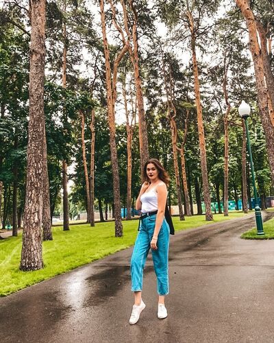  ,   Julia, 29 ,   ,   , c , 