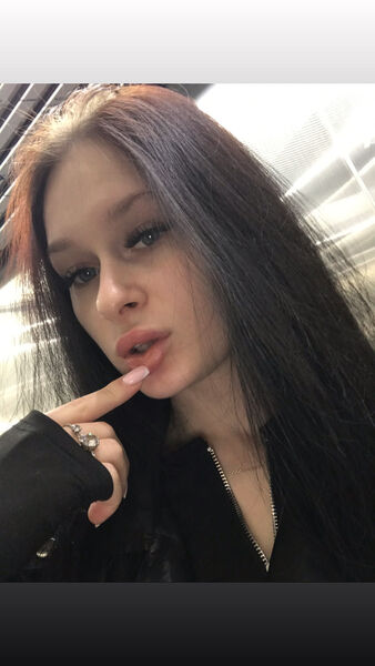  -,   Ksenya, 25 ,   