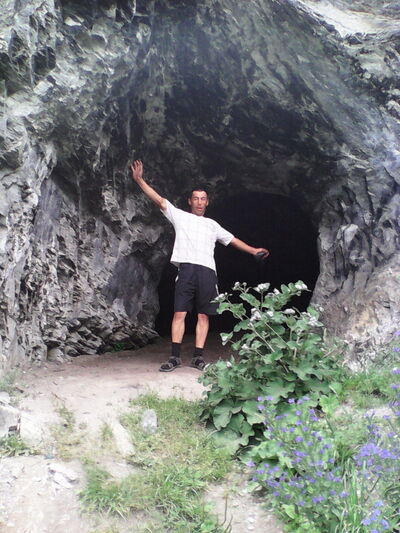  ,   Azat, 44 ,   
