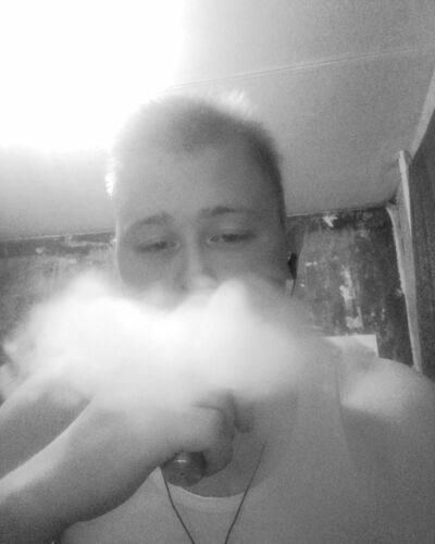  ,   Zhenya, 26 ,   ,   , c 