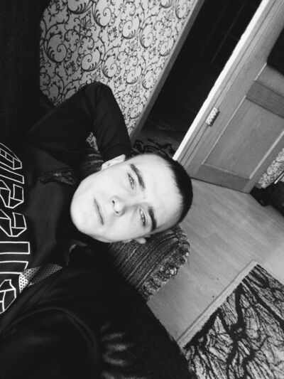  ,   Victor, 27 ,   ,   