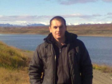  8734891  Roman, 37 ,    