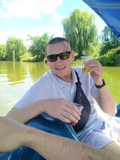 ,   Vova, 22 ,   ,   
