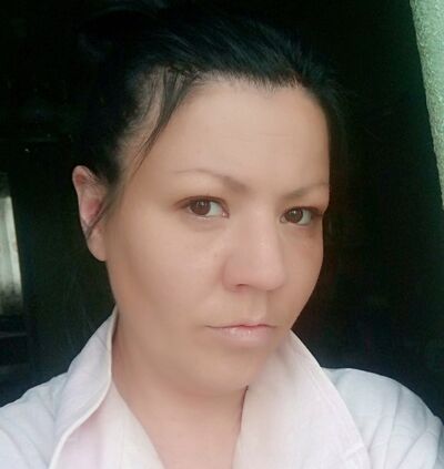  ,   Julia, 37 ,     , c 