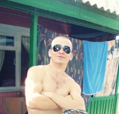  ,   Max, 37 ,   