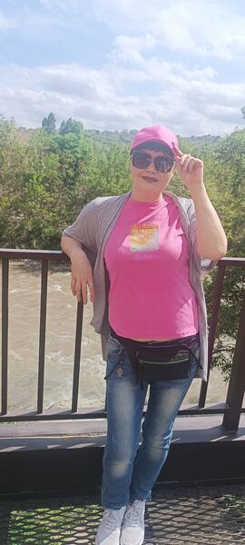  ,   Julia, 38 ,   ,   
