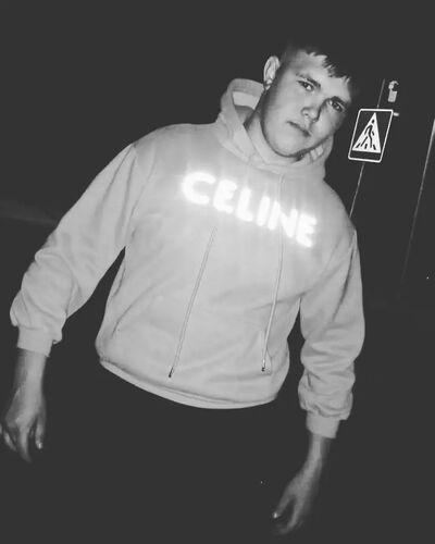  ,   Leonid, 21 ,     , c 