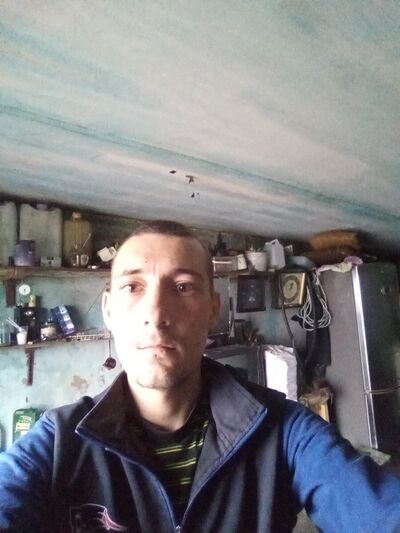  ,   Artem, 33 ,   ,   , c 