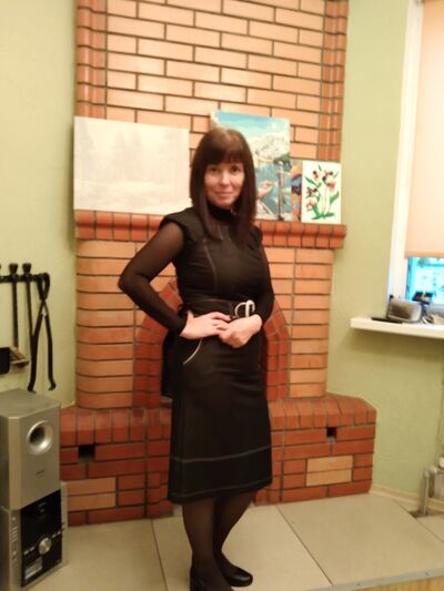  ,   Tina, 50 ,   