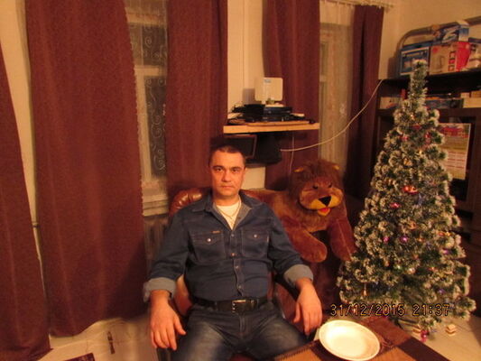  ,   Igor, 52 ,   ,   , c 