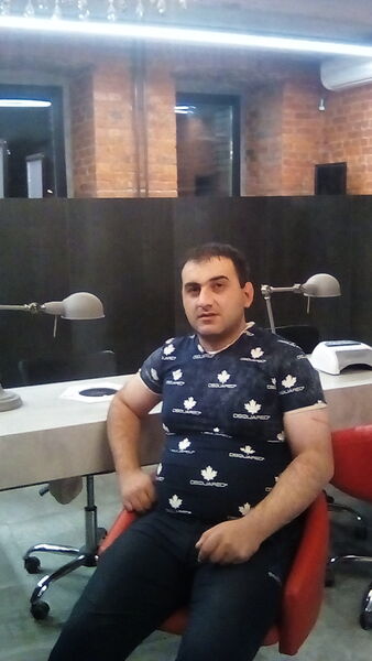  ,   Artur, 41 ,   ,   , c 