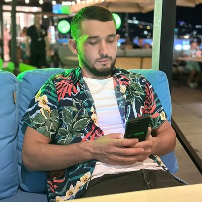  --,   Khabib, 32 ,   ,   