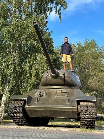  ,   Sultan, 25 ,   ,   