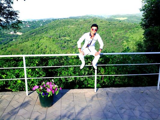  ,   Bekhzod, 32 ,   ,   