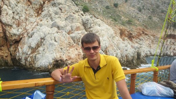  ,   Pavel, 37 ,   ,   , c 