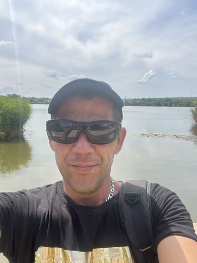  ,   Mihajlo, 25 ,   ,   