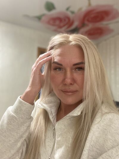  ,   Sveta, 40 ,  