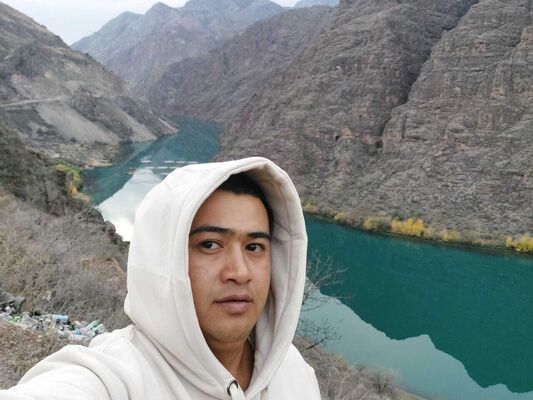  ,   Sadik, 33 ,  