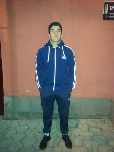  ,   Valik, 37 ,   