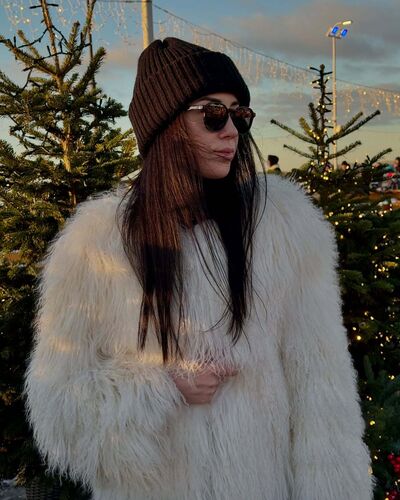 ,   Yekaterina, 26 ,   ,   