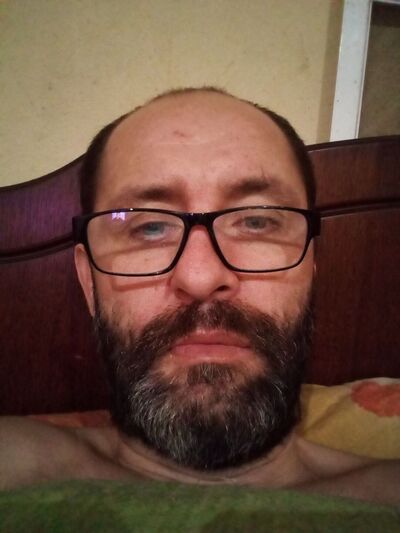  ,   Maksim, 47 ,   ,   