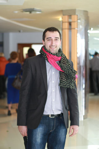  ,   Igor, 49 ,   ,   , c 