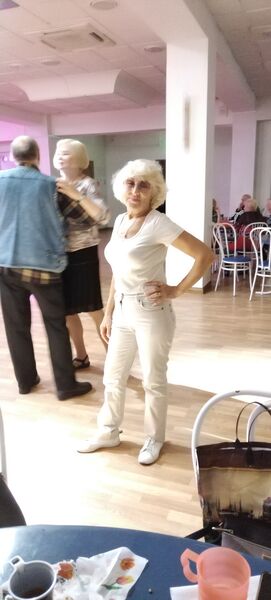  ,   Nina, 64 ,   c , 