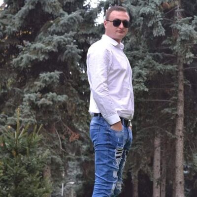  ,   Tudor, 28 ,   ,   , c 