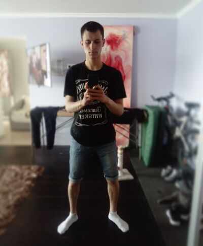  ,   Nikita, 28 ,   