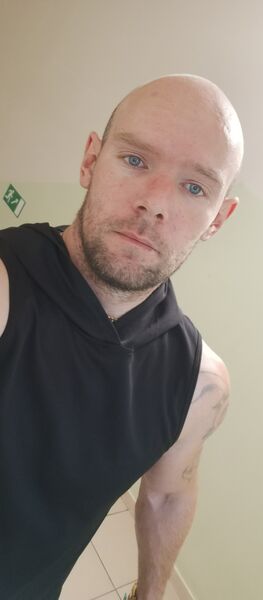  ,   AngeL, 32 ,   ,   , c 