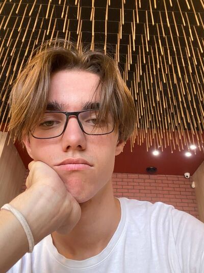  ,   Dima, 18 ,   ,   