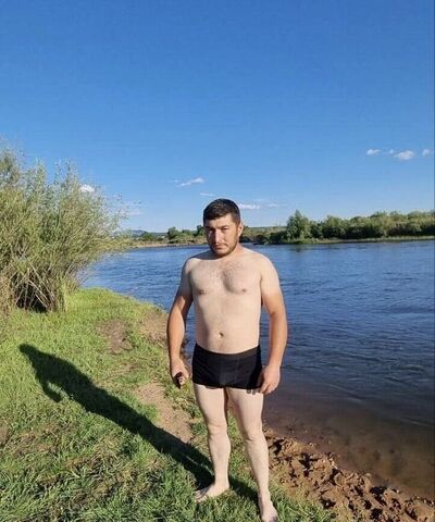  -,   Alik, 33 ,   ,   , c , 