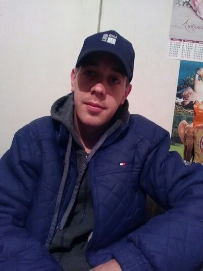  ,   Denis, 32 ,   