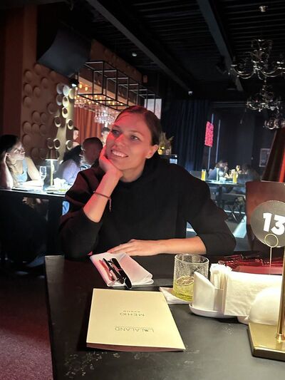  ,   Kat, 33 ,   ,   , c 