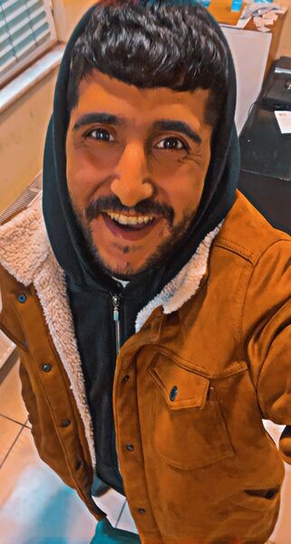  ,   Ozan, 31 ,   ,   