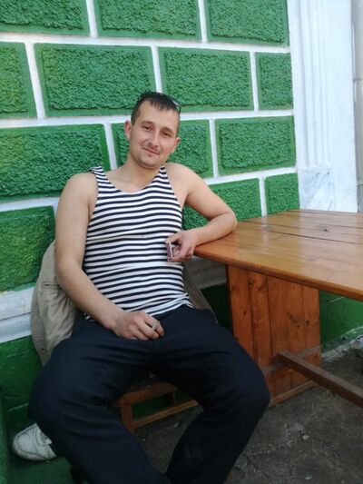 ,   Anatolii, 32 ,   ,   