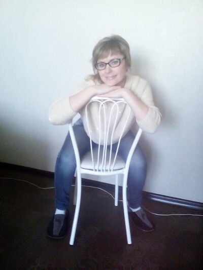  ,   Olia, 44 ,  