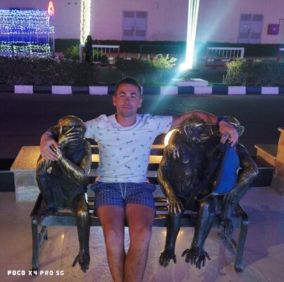  ,   Pavel, 32 ,   ,   