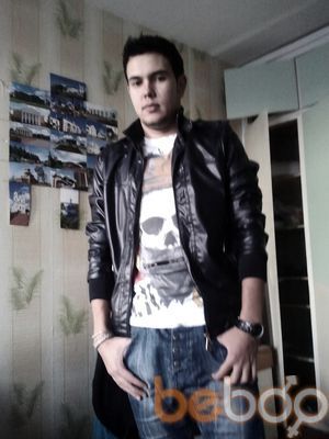  ,   Gaday, 32 ,  