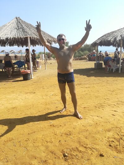  ,   Brus Miller, 38 ,     , c 