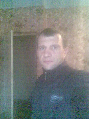  7056981  e, 47 ,    