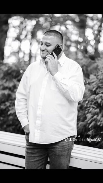  ,   Mihai, 32 ,   , 