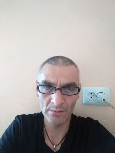  ,   Artyom, 43 ,   ,   