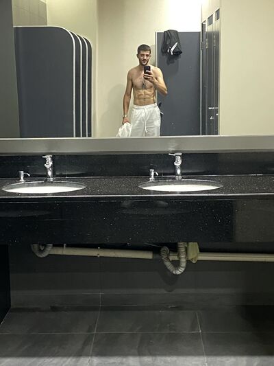  ,   Rafael, 25 ,   ,   , c , 