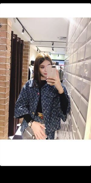  ,   Xayat, 24 ,     , c 