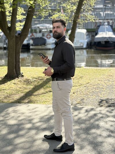  Eichgraben,   Yuosif, 28 ,   ,   